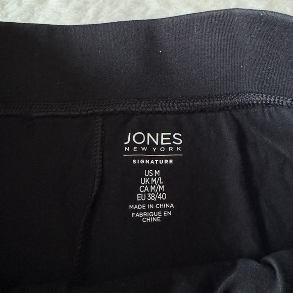 Jones New York Tennis Skirt With Built In Shorts - Solid Black - Size Medium - Picture 3 of 7